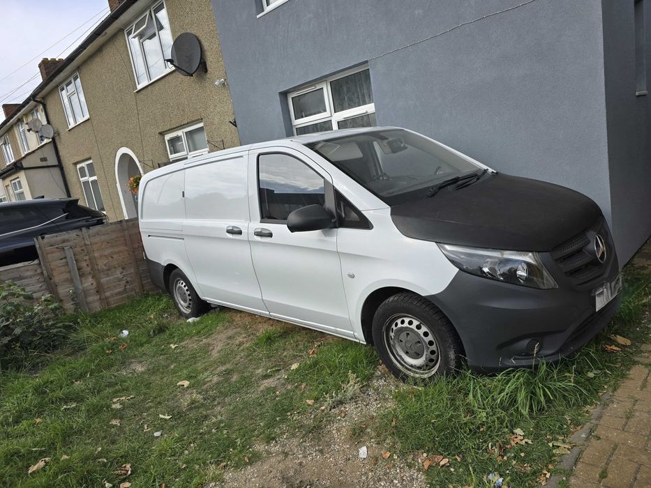 Fantástica Mercedes Vito 114 para venda
