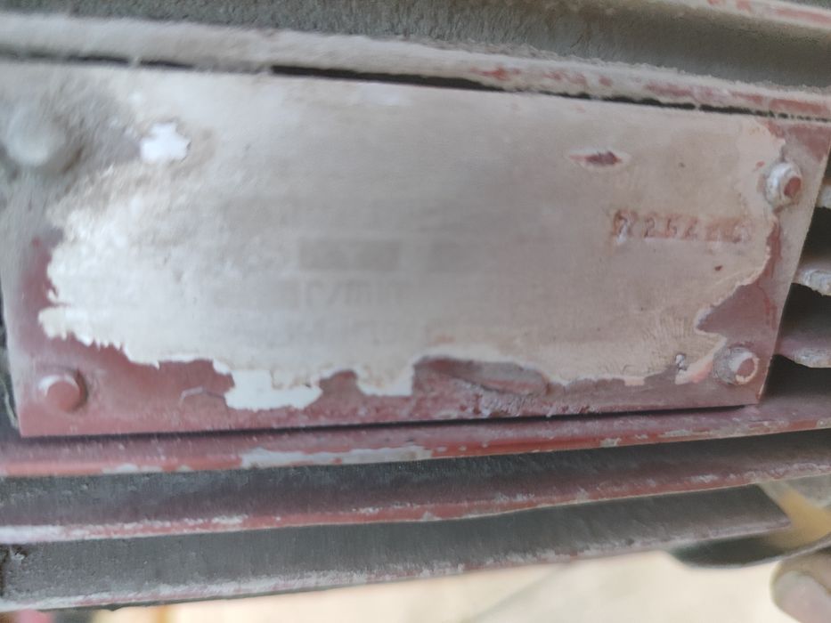 Продам бетономішалку редукторний бетонозмішувач 380В