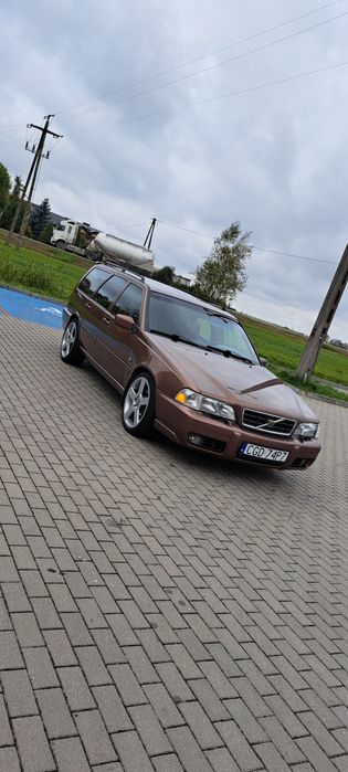Volvo v70 2.3T 280KM