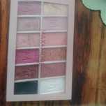Cienie 12 x 15 g Max & More