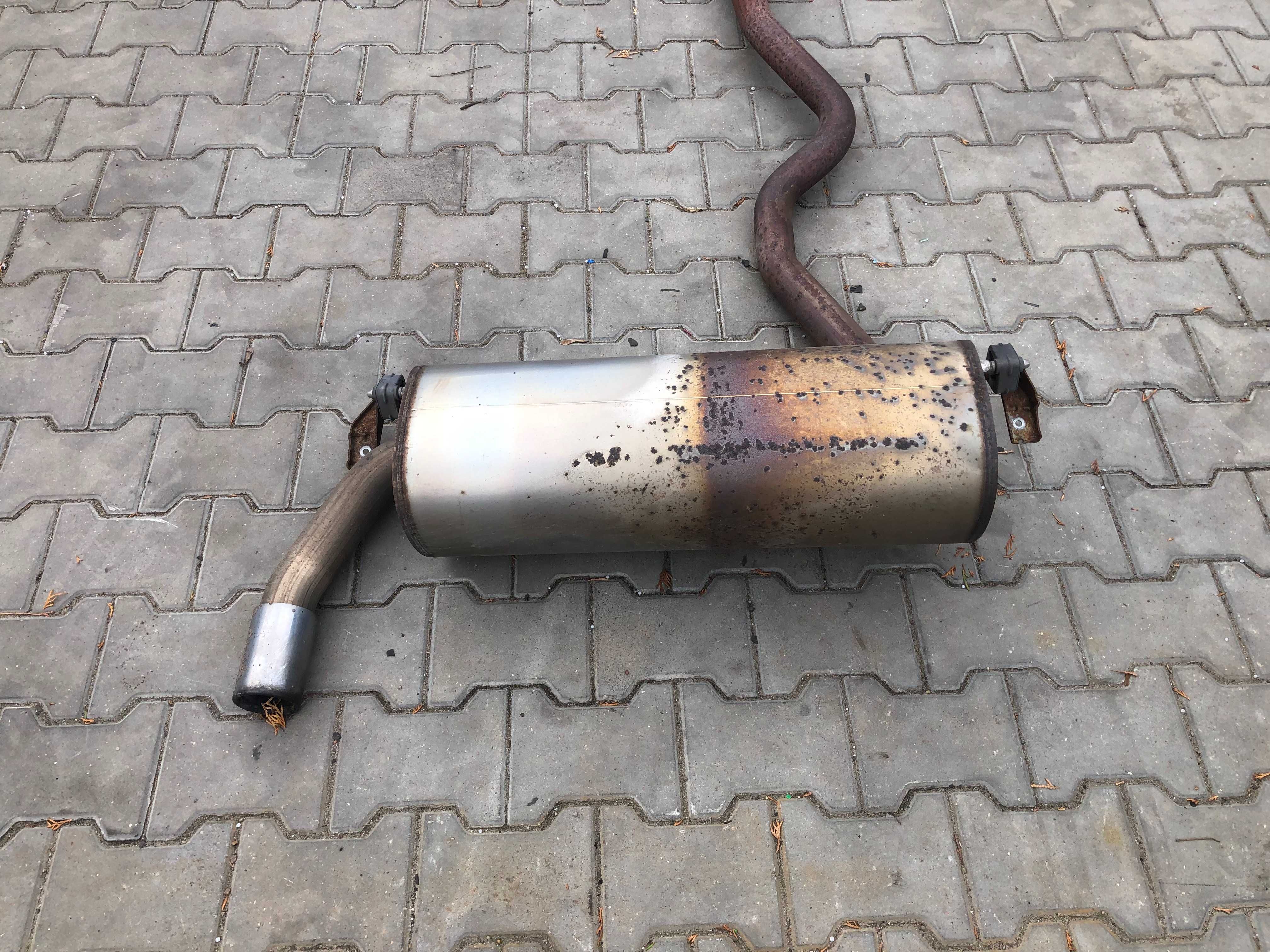 Wydech Tlumik Tłumiki BMW F30 F31 F32 320i