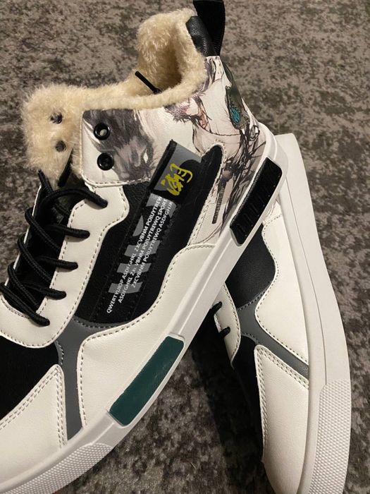 Продам зимові кросівки 45 розмір