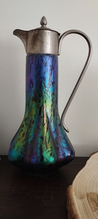 Peça antiga em vidro