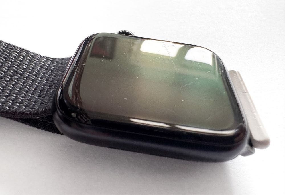 Apple Watch SE 2 cellular 44MM - Komplet