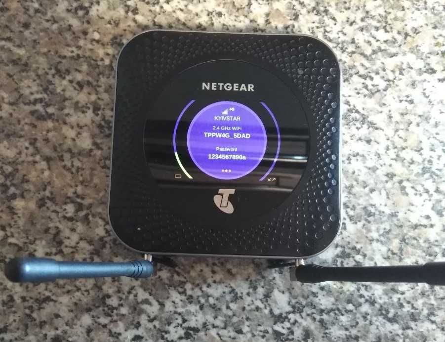 Netgear Nighthawk M1 (MR1100) 3G/4G LTE WiFi