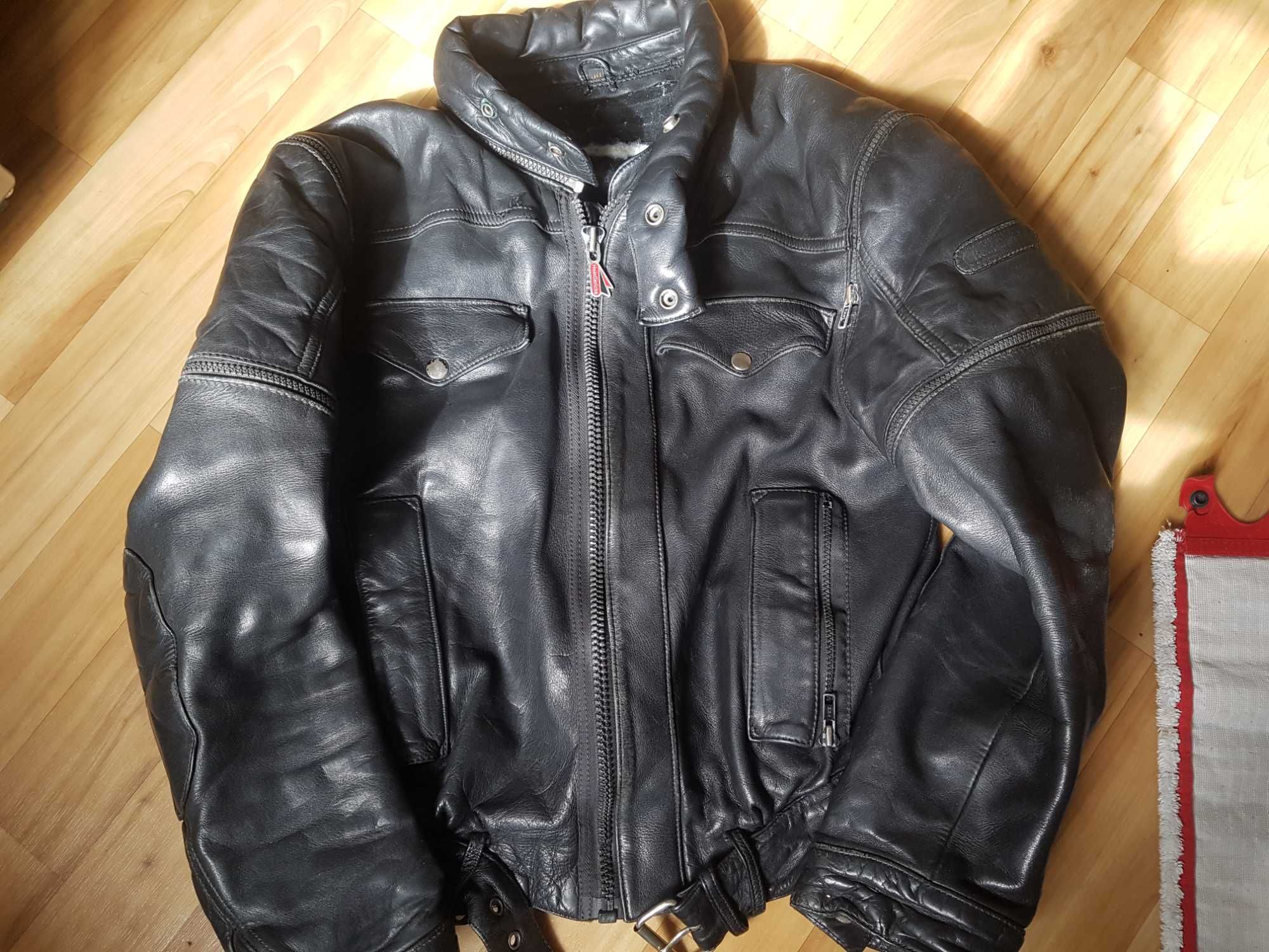 Продам мото куртку Hein Gericke розмір M 100% оригинал кожна. Dainese