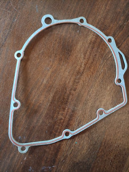 Прокладка лівої кришки двигуна Suzuki GSF Bandit, GSXF Katana