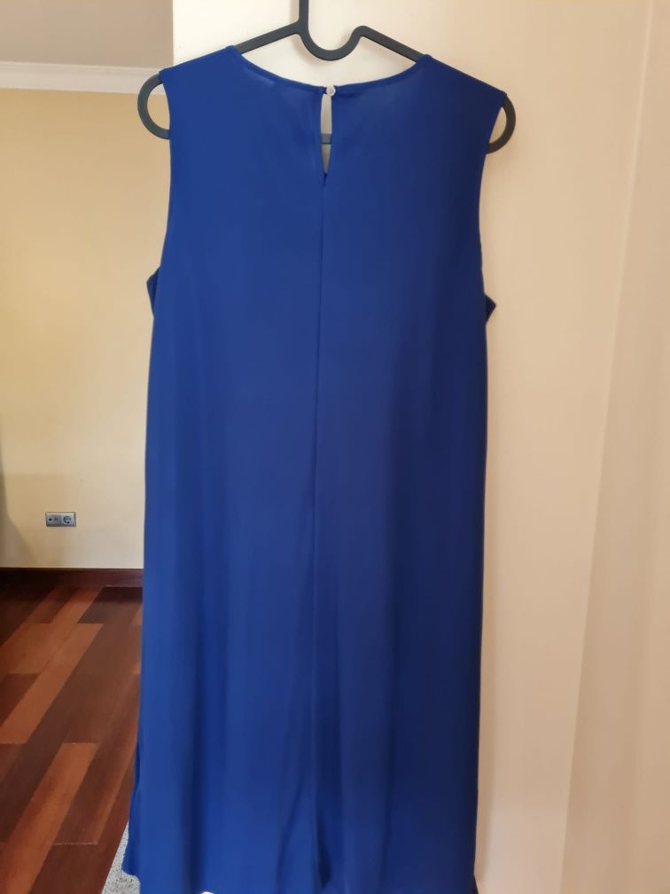 Vestido em azulão