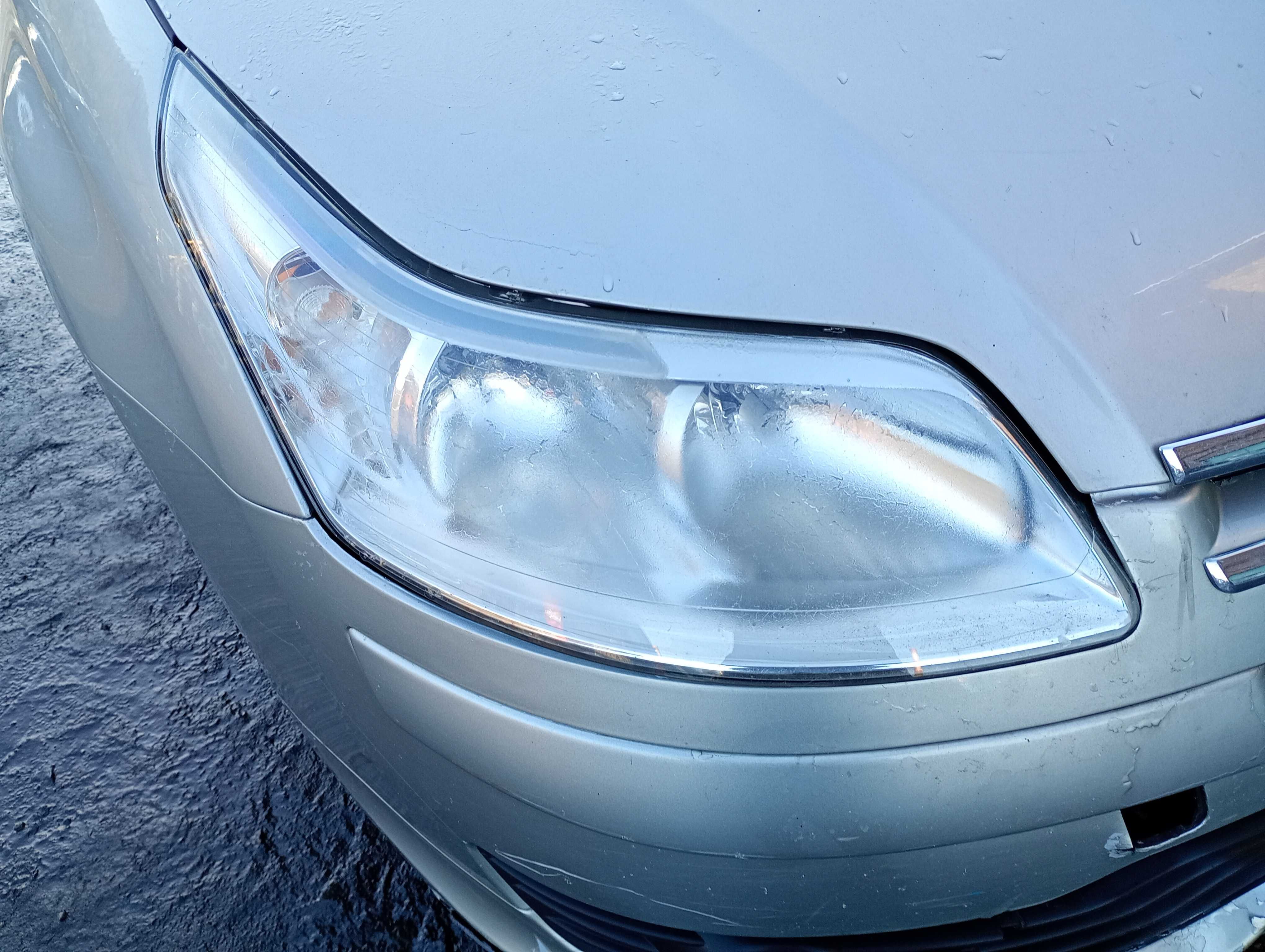 Citroen C4 1,6 ETS błotnik, części transport FV dostawa