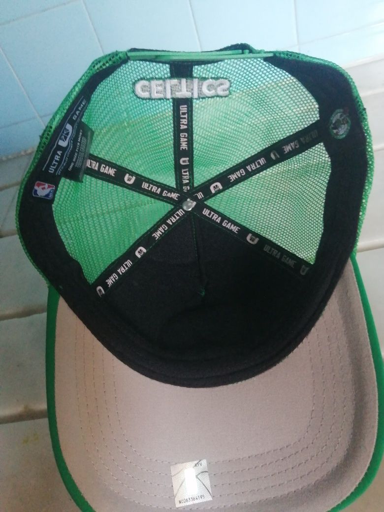 Vendo chapéu Bolton Celtics (portes incluídos)