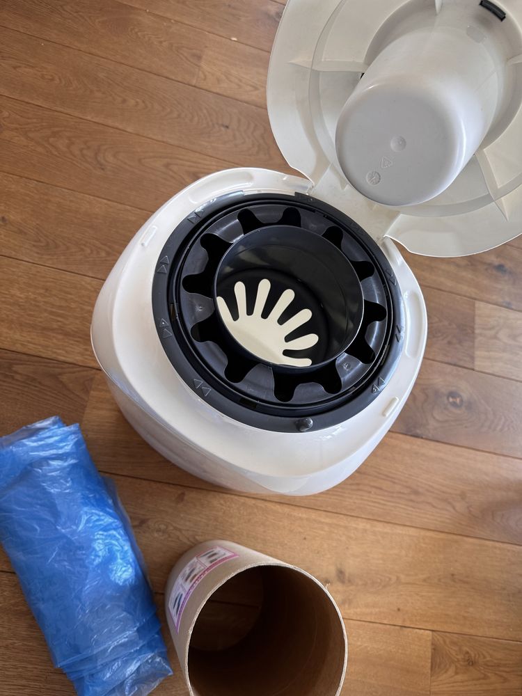 Tommee Tippee kosz na pieluchy + worki