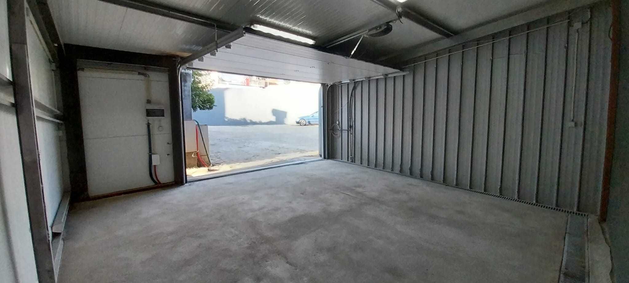 Armazém 80 m2 (ou 40m2x2)