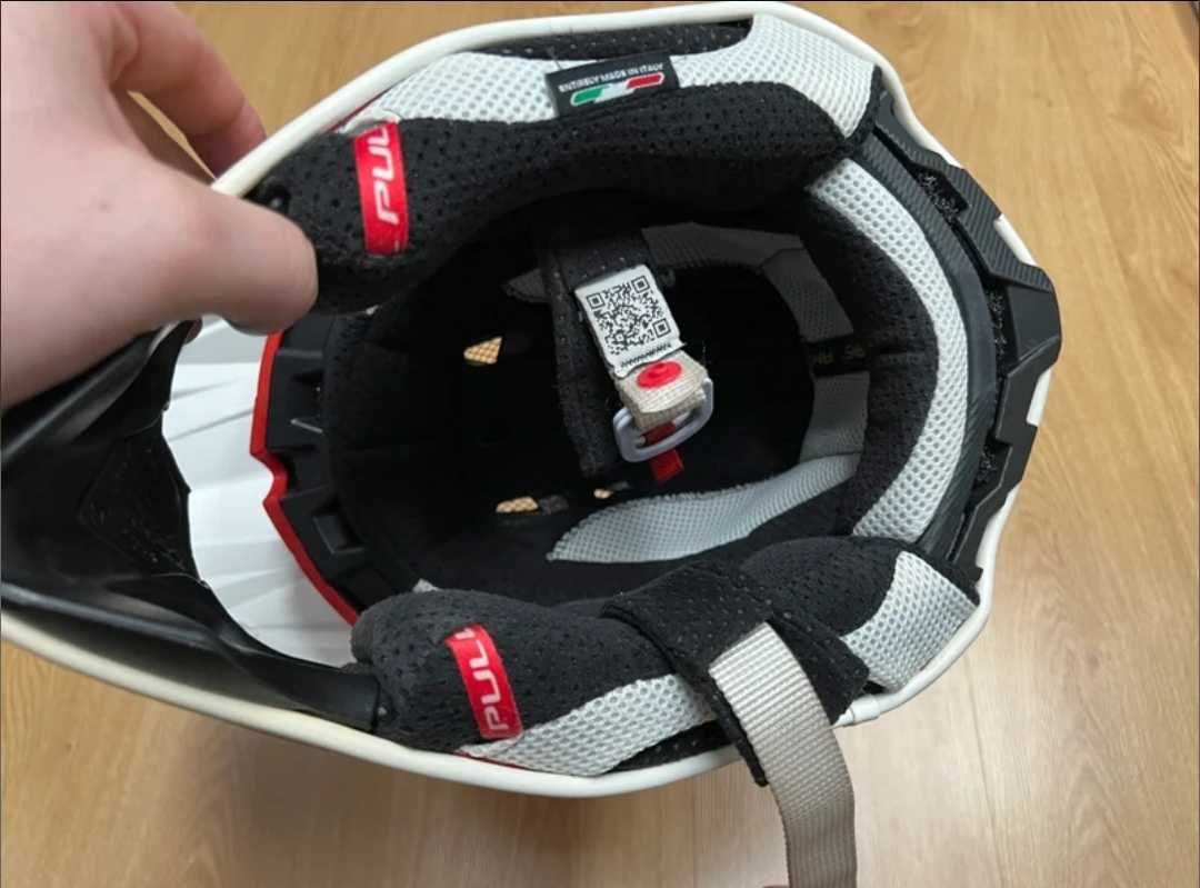 Capacete Airoh Six days Portugal