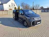 Wynajem BUS 8 osób Toyota Verso Family Long