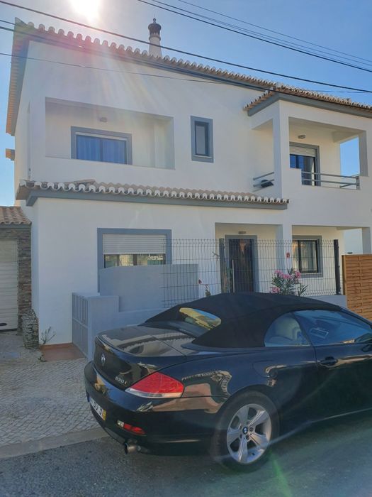 Vivenda V4 com piscina privada em Carvoeiro