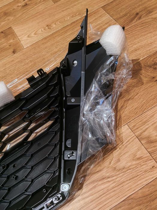 NISSAN SENTRA 2020 2022 Решетка радиатора с заглушкой боковой и центр.