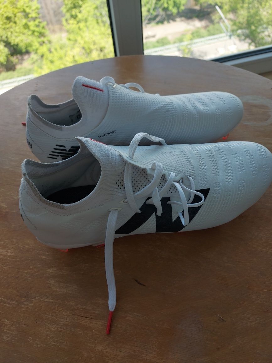 Бутси проф. нові 43 р. (9.5US) new balance furon v7+ pro fg