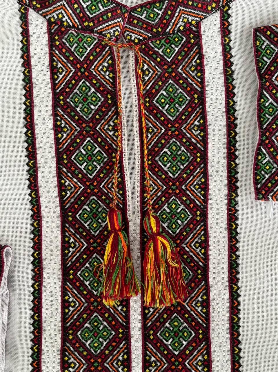 Вишита чоловіча сорочка низинка