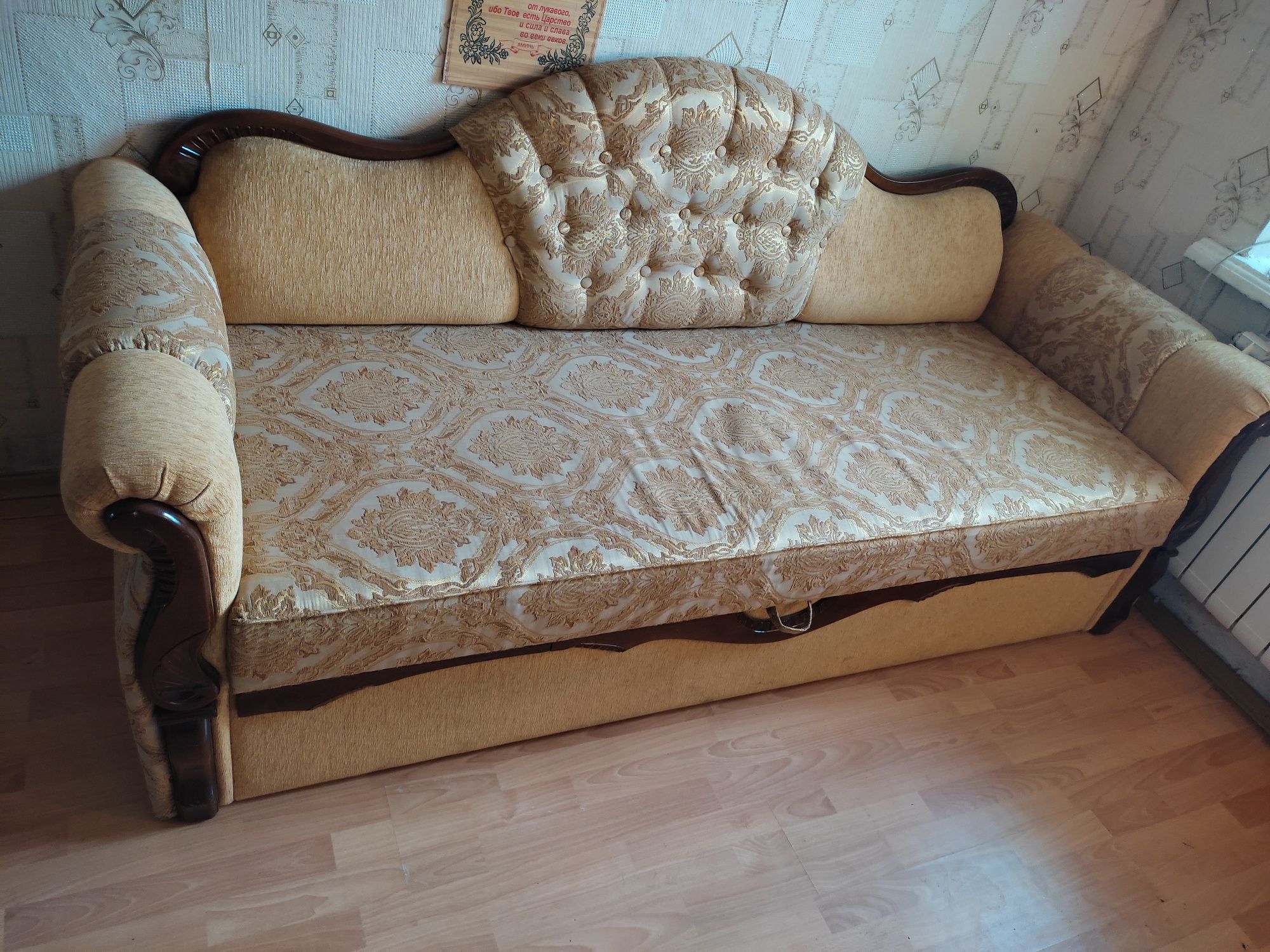 Продам  розкладний диван