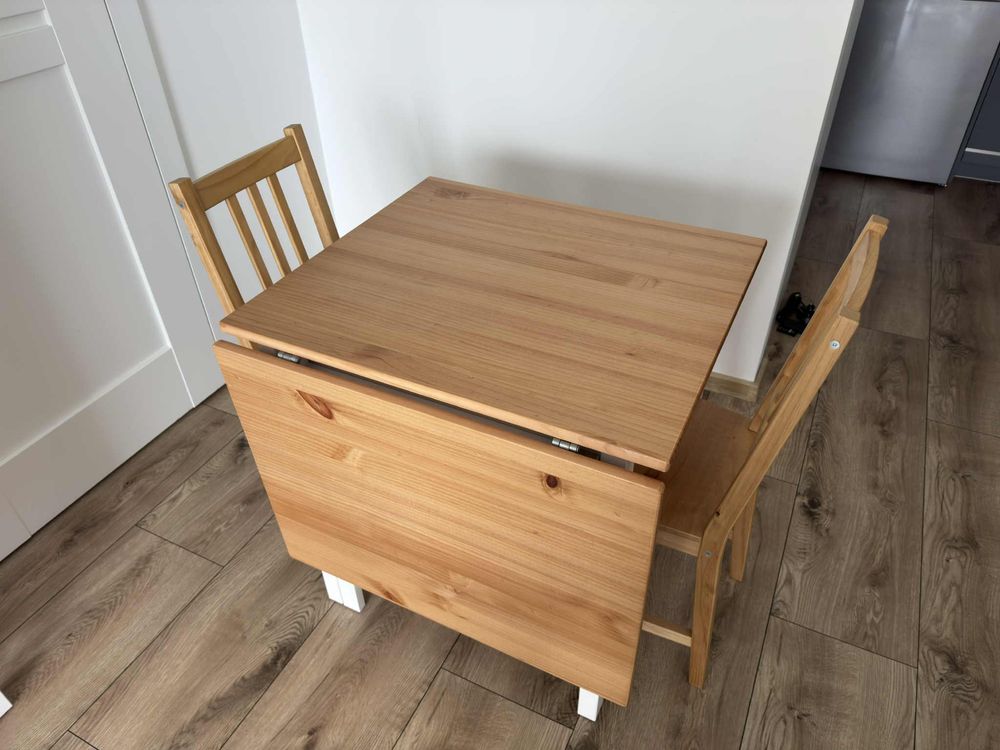 Ikea rozkładany stolik jadalnia drewniany stół krzesła zestaw krzeseł