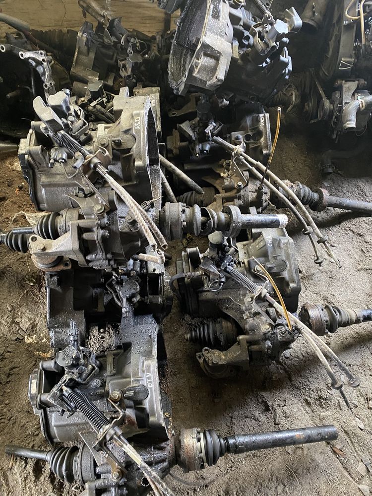 коробка передач кпп VW Passat B3 B4 vento/ пассат Б3 Б4 Венто 1.6-1.9
