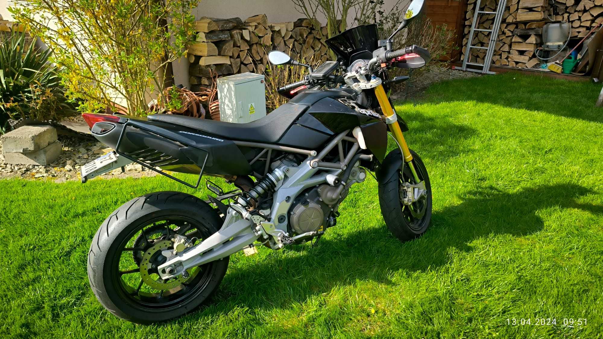 Aprilia Dorsoduro 750