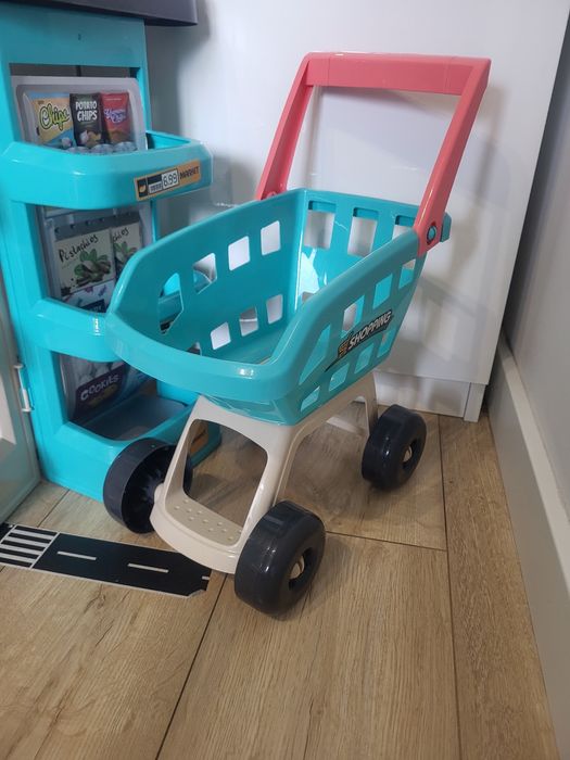 Zabawkowy sklep plastikowy