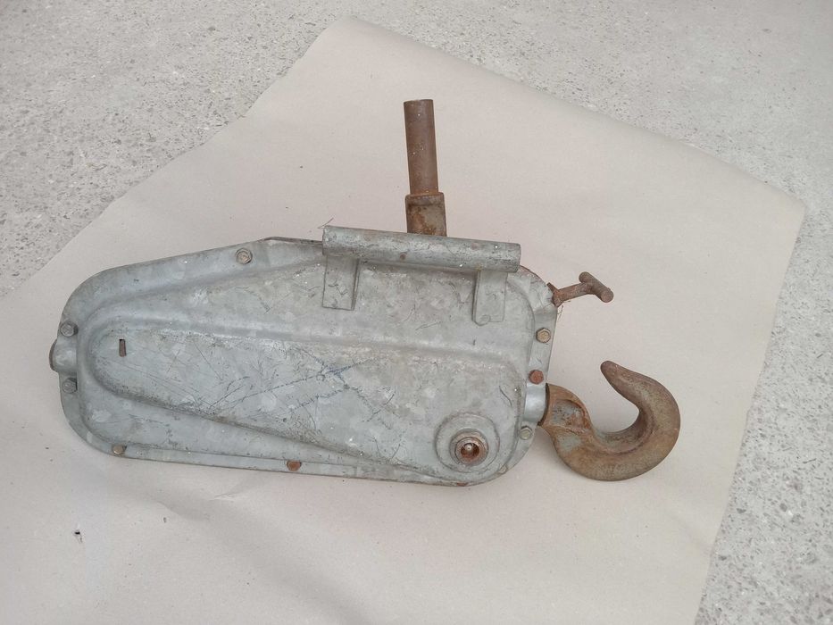 Wyciągarka  - sciągacz  - tirfor  / z liną /