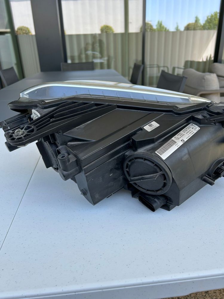 Farol mercedes SLK R172 impecavel