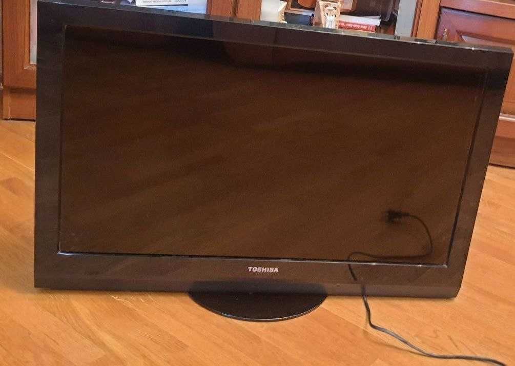 Телевізор TOSHIBA 32 HV10G  якісні зображення та звук