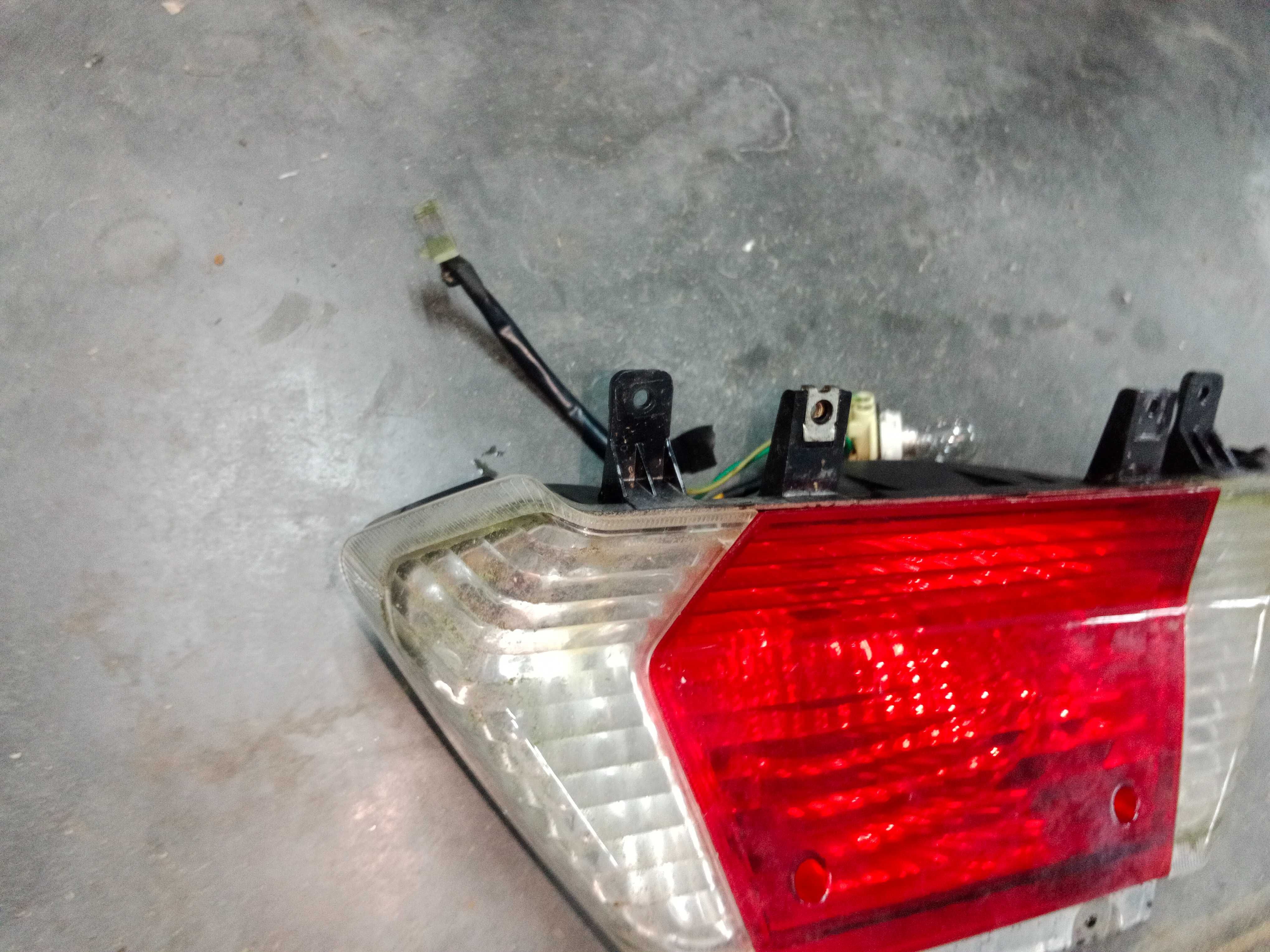 daelim S2 125 S2125 lampa tył tylna kierunkowskazy tylne oświetlenie