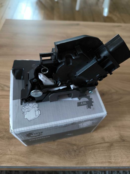 Centralny zamek FORD Focus C-Max typ 3M5AR21812AL