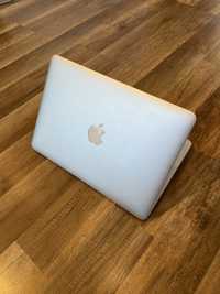 Apple macbook A1502
