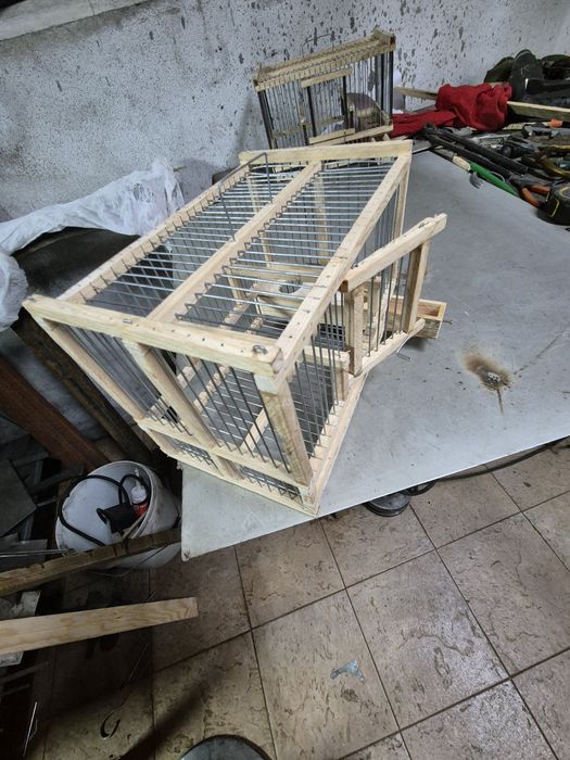 Vendo gaiola para pássaros artesanal