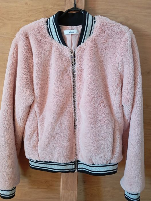 Бомбер женский меховой