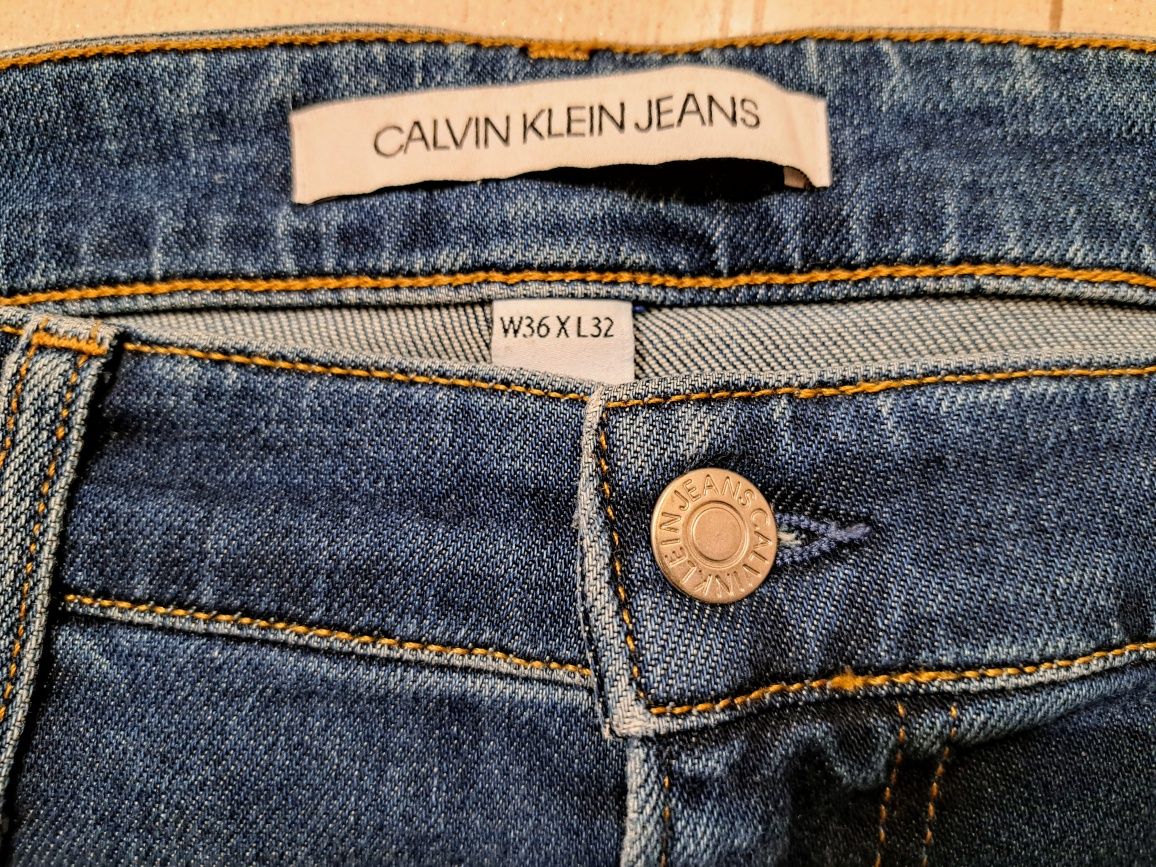 Calvin Klein CKJ 026 Slim Męskie Spodnie Jeansy W36 L32