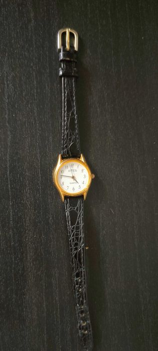 Годинник жіночий.Швейцарія.EMES. Кварцеві