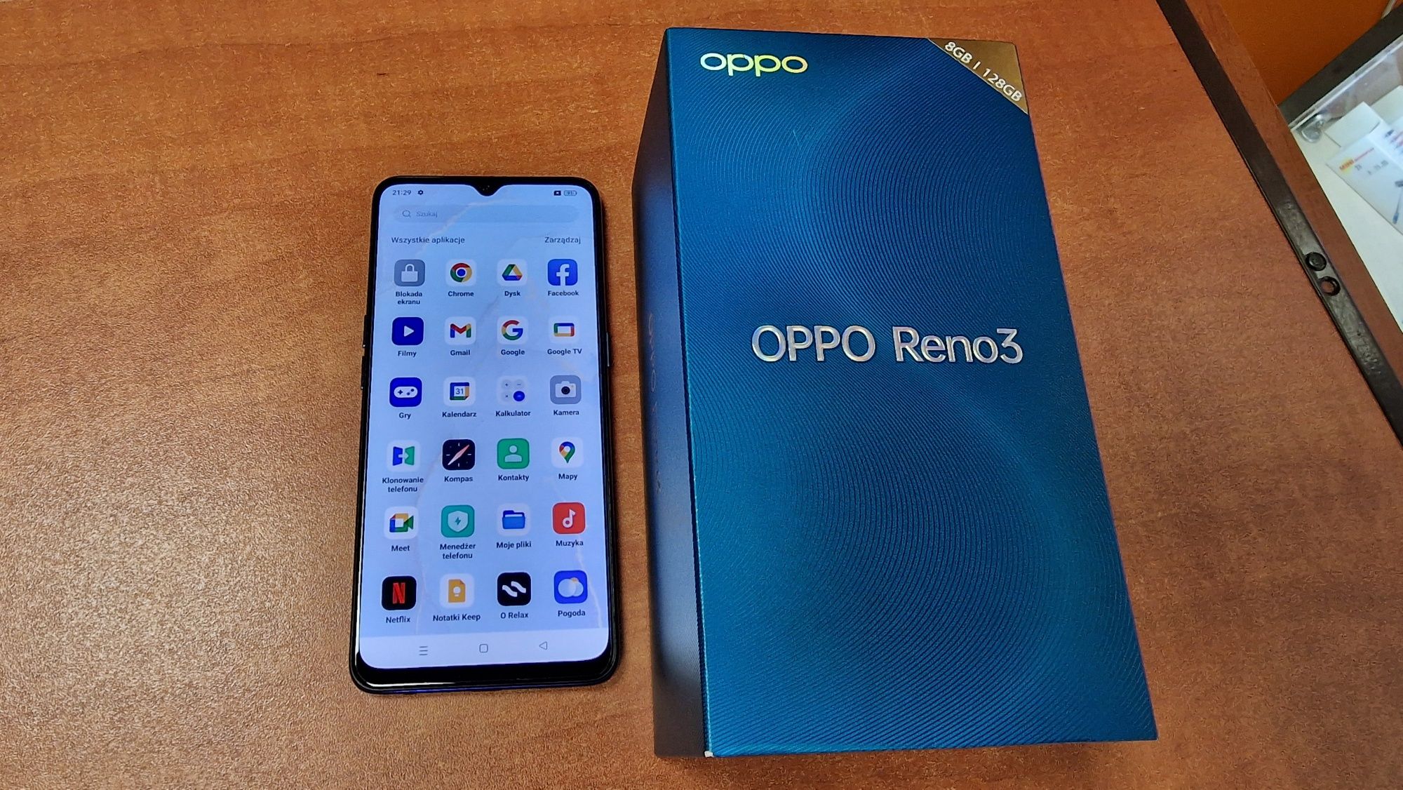 Oppo Reno 3 Dual Sim 128GB/8GB RAM niebieski, stan bdb