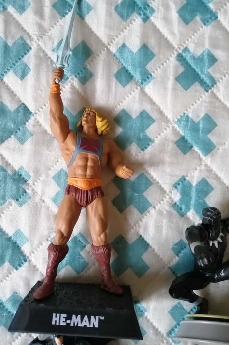 Bonecos de super heróis
