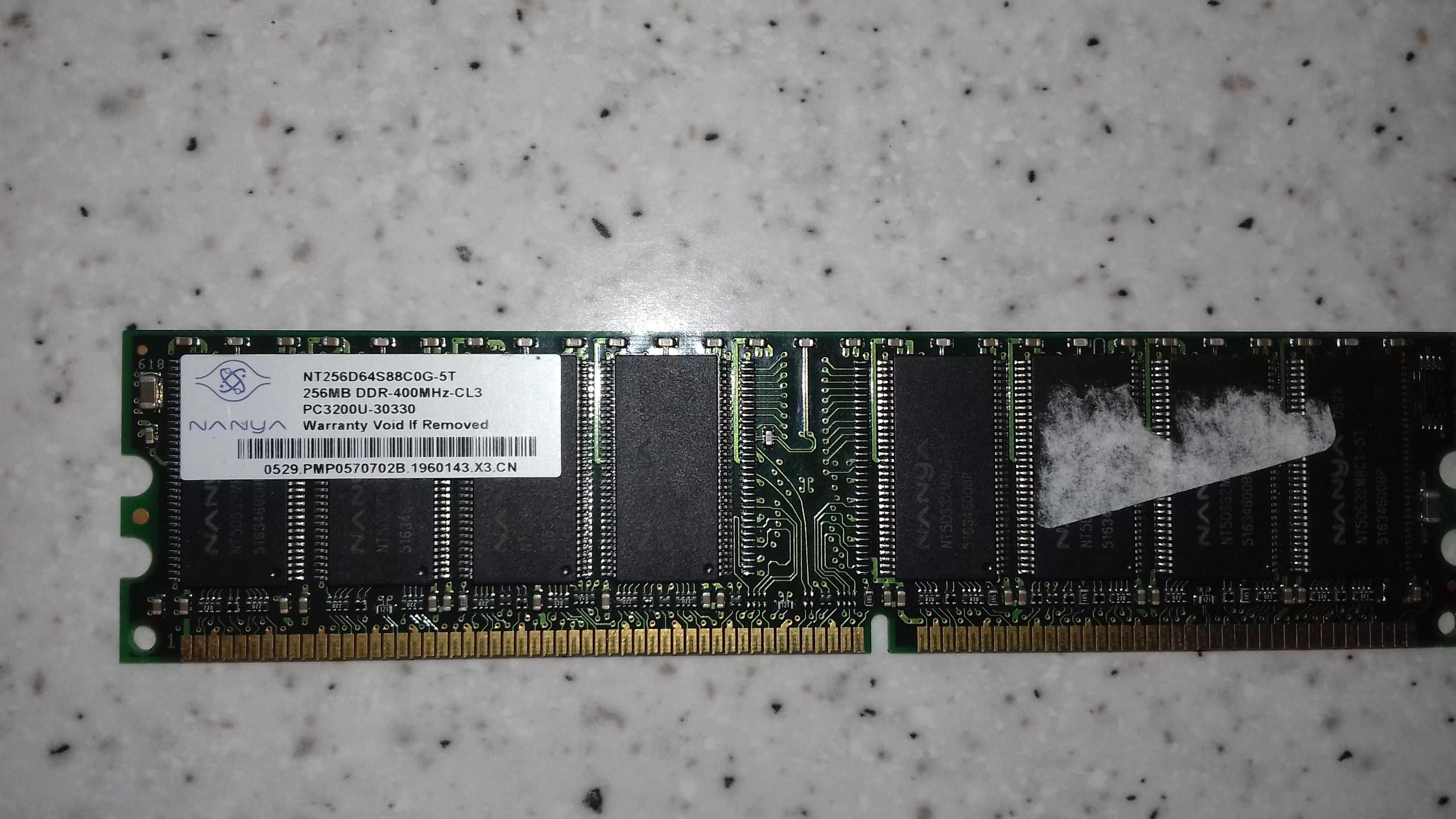 Pamięć RAM DDR 400 MHz