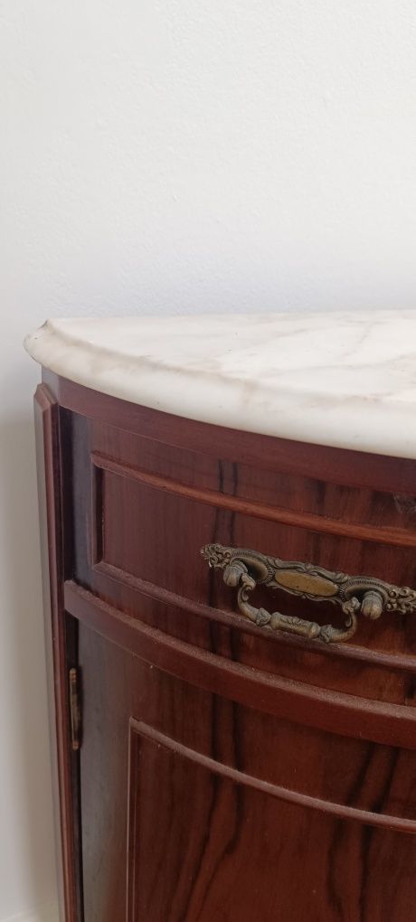 Movel de antiquário com top de mármore