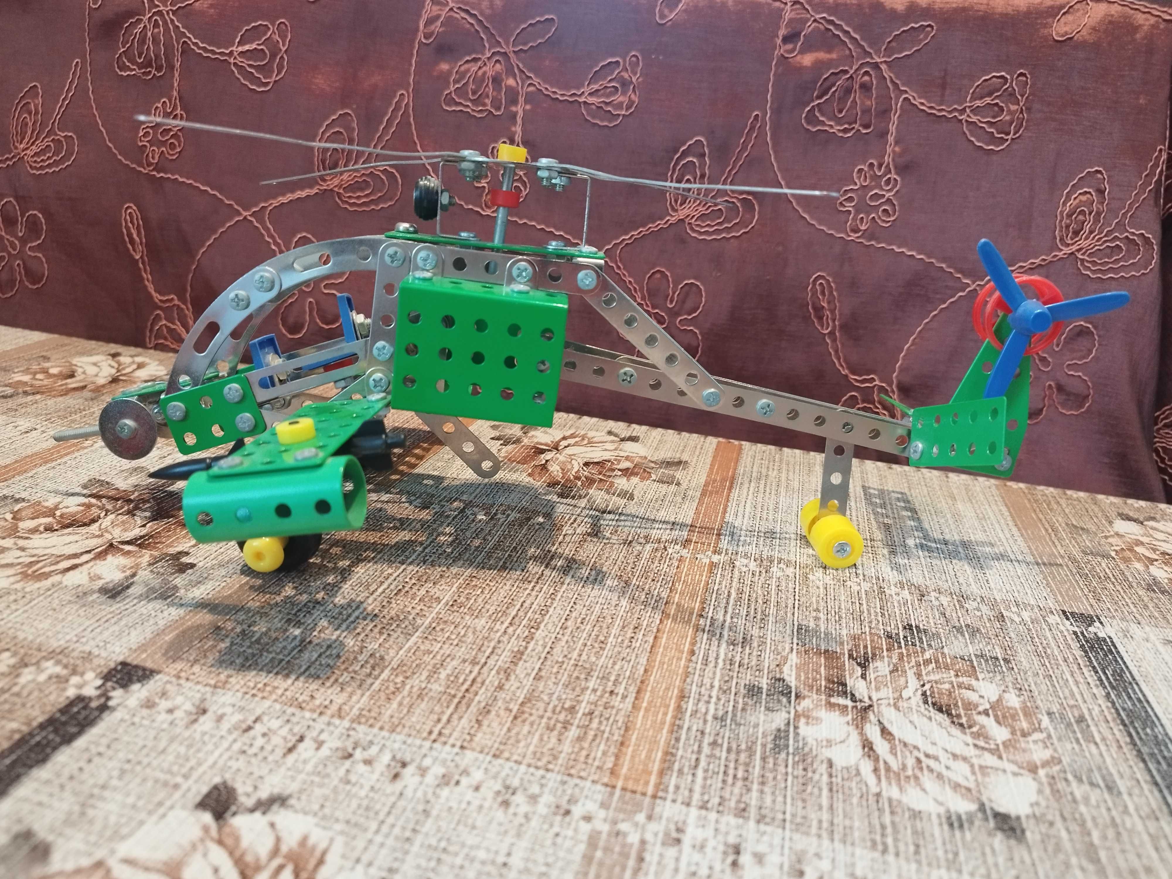 Figurki z magnesami Magno-z zestaw z metalowymi pojazdami