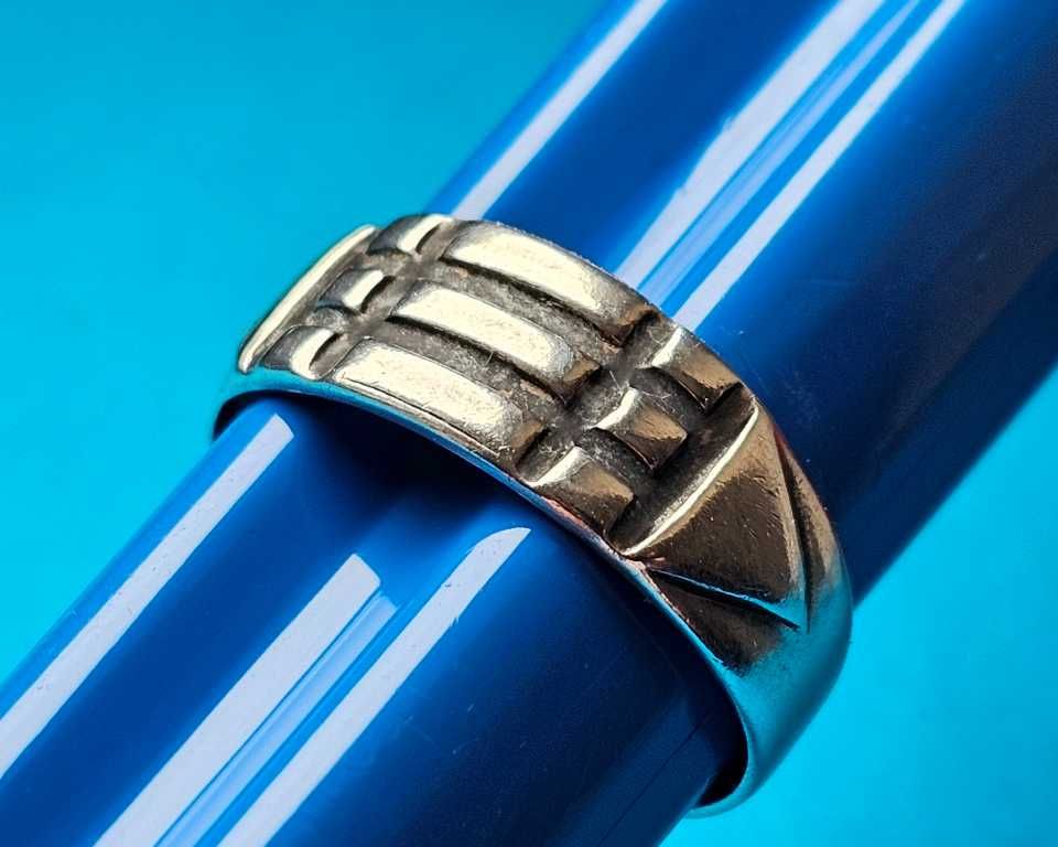 Srebrny stary pierścień Atlantów 4,35 gr.pr.925 –przepiękny!