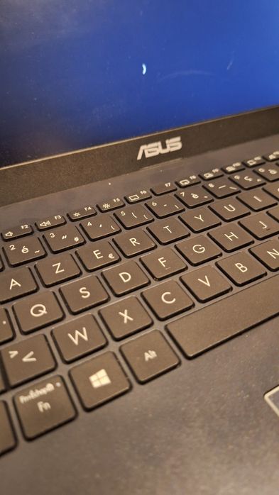 Asus LapTop E410MA