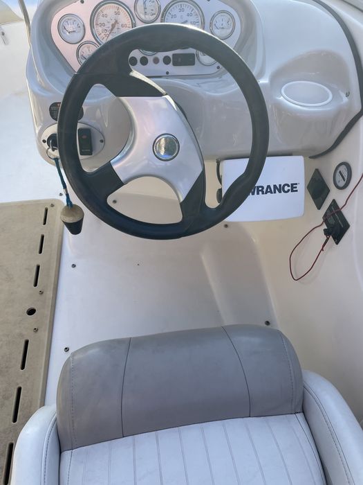 Катер Glastron 175 SX