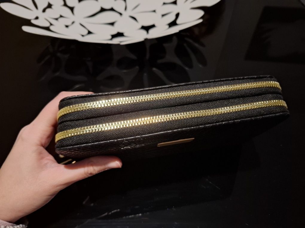 Porta moedas, totalmente novo "Shein"