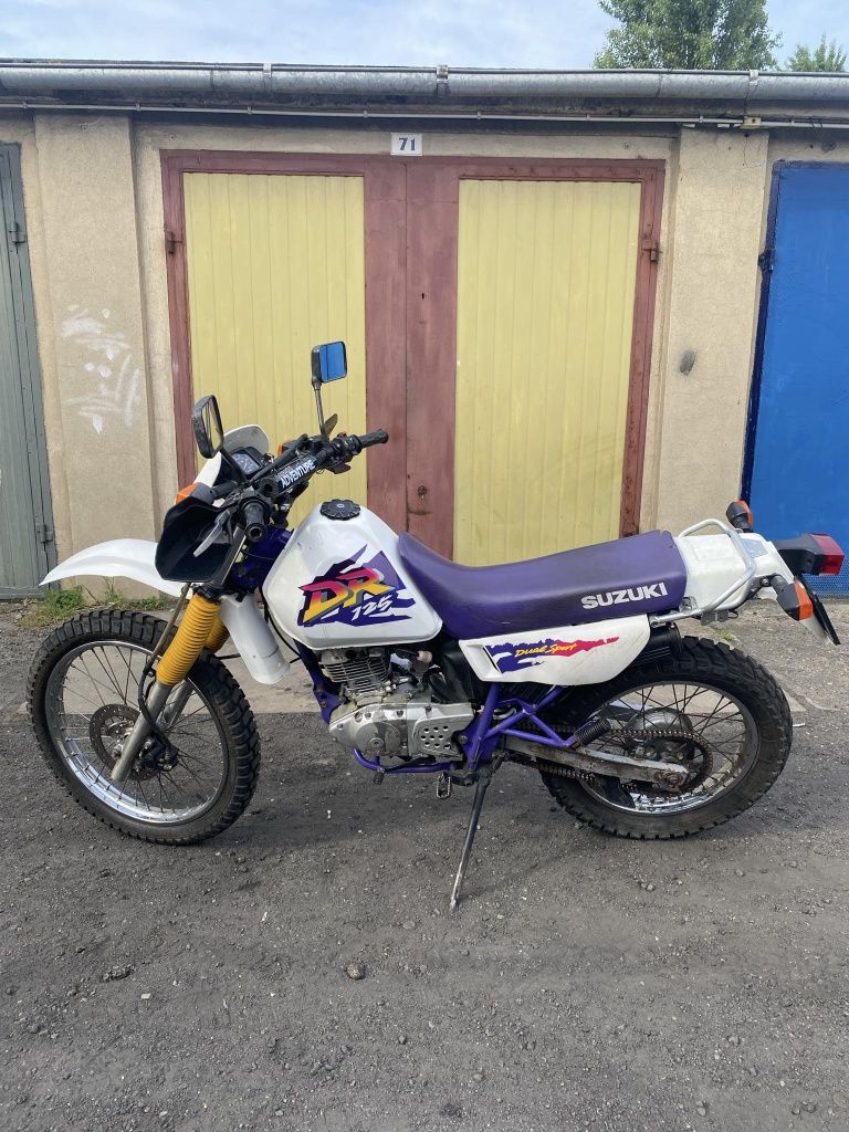 Suzuki DR125 dual Sport