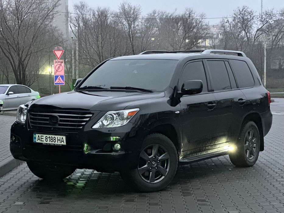 Продам Lexus LX570