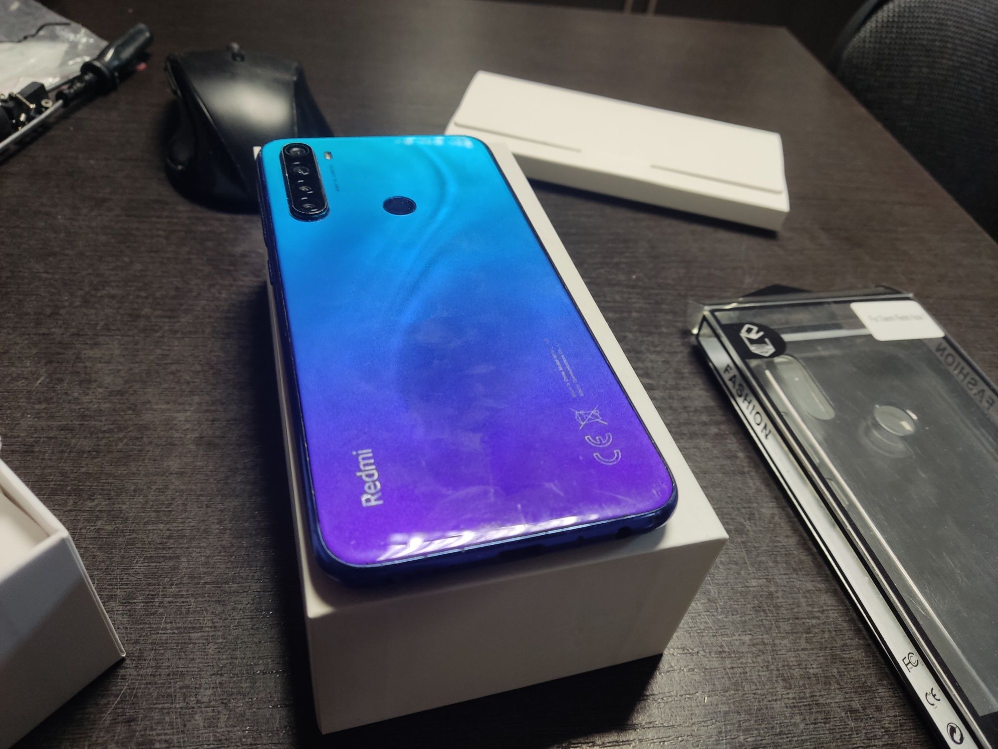 Продам Xiaomi Redmi Note 8  4/64