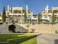 Apartamento T2 com garagem, no Pine Hills, Vilamoura